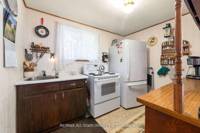 1006 Youngs Road • #Cottage # 9 • Muskoka Lakes, ON photo 9