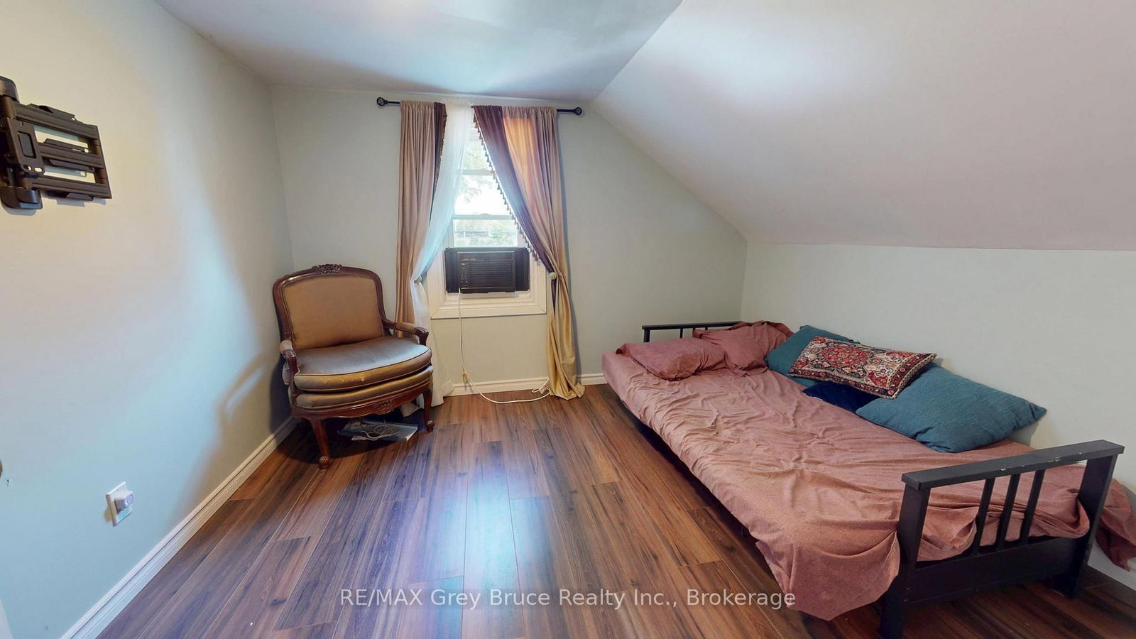 621 11th Street W • Owen Sound, ON photo 32