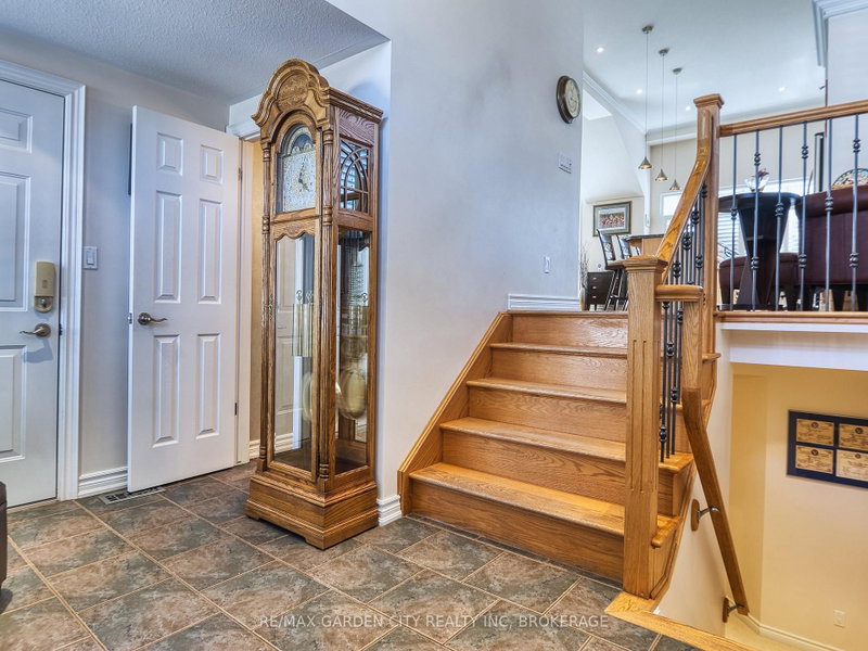 31 Sawmill Rd photo 5