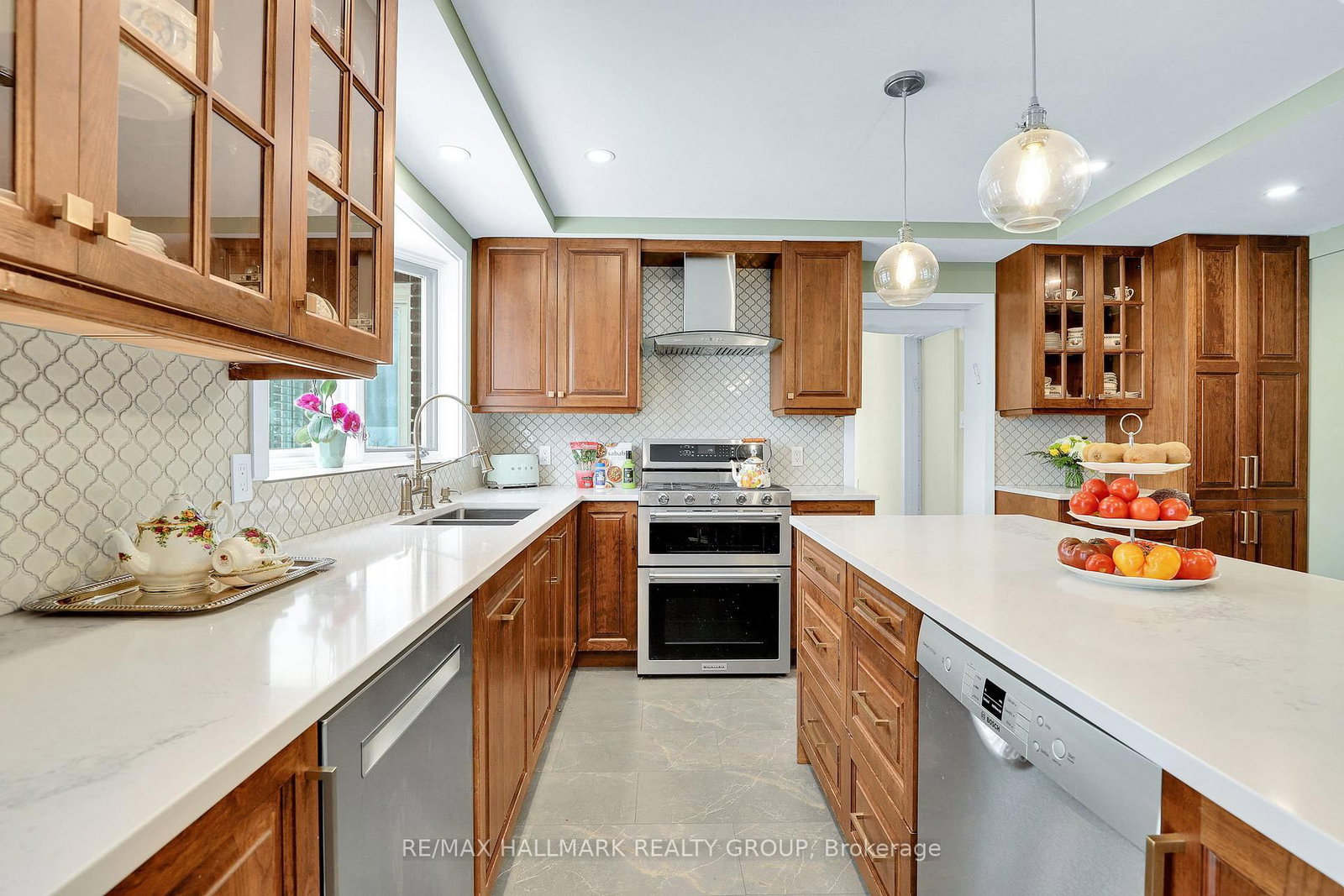 1712 Playfair Drive • Ottawa, ON photo 16