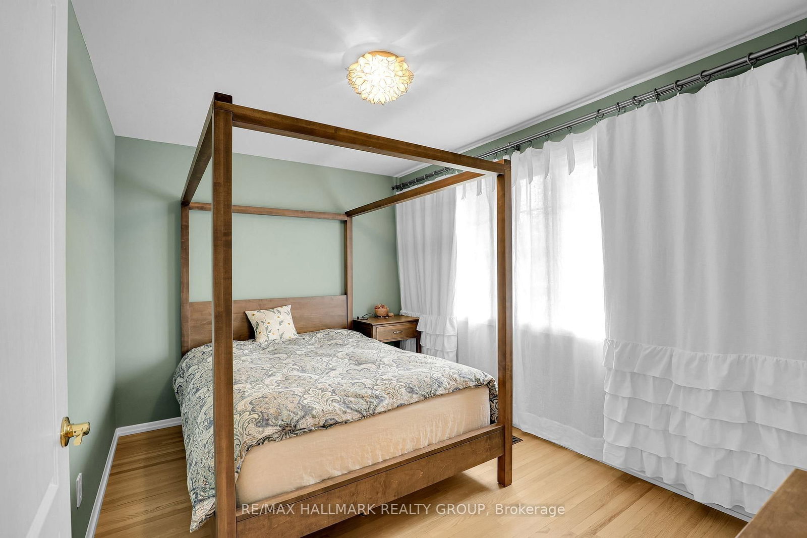 1712 Playfair Drive • Ottawa, ON photo 30