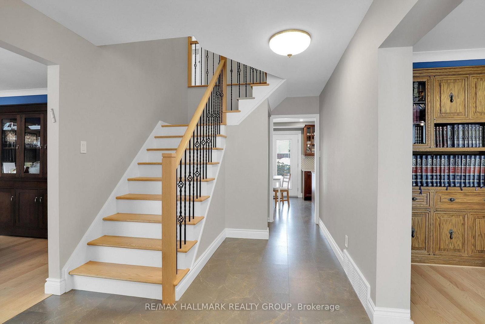 1712 Playfair Drive • Ottawa, ON photo 6