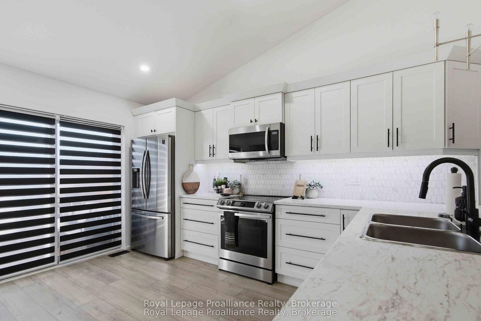 24 Buchanan Avenue • Prince Edward County, ON photo 11