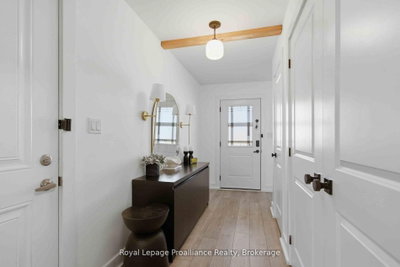 24 Buchanan Avenue • Prince Edward County, ON photo 5