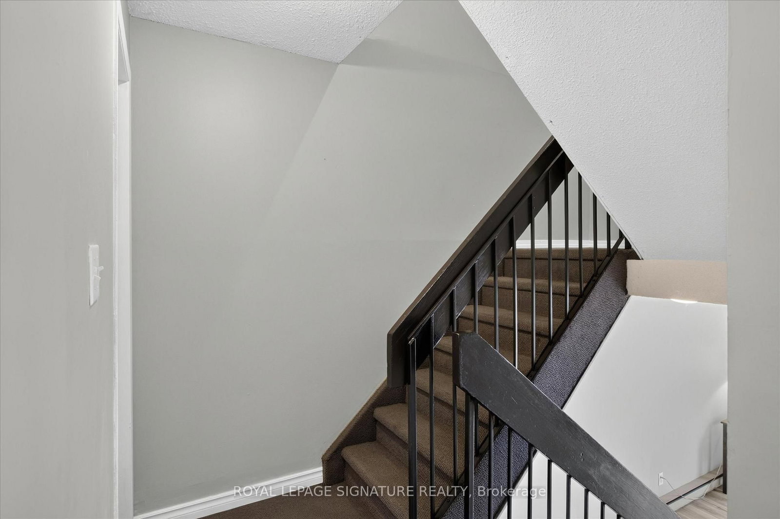 30 CHAMPLAIN Crescent • #36 • Peterborough, ON photo 24