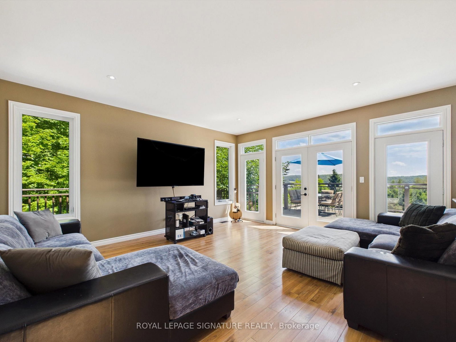 180 Allison's Point Road • Huntsville, ON photo 3