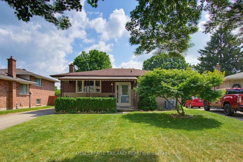 115 Champlain Crescent