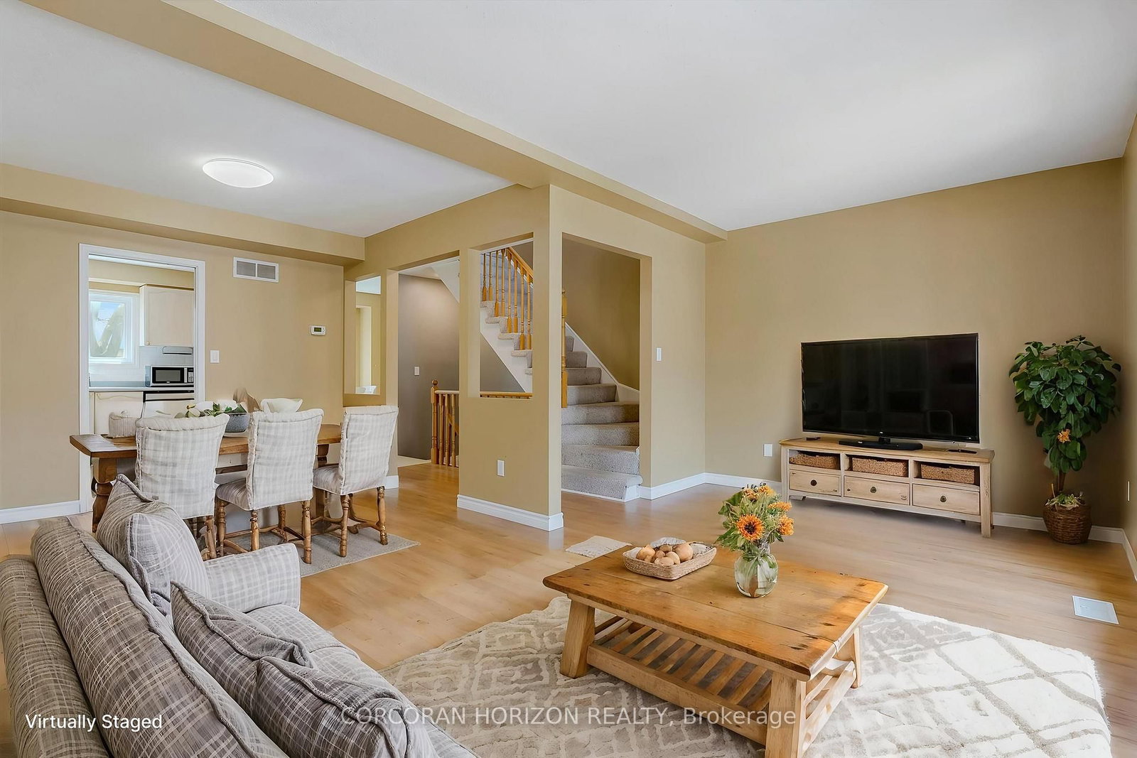302 College Avenue W • #74 • Guelph, ON photo 25