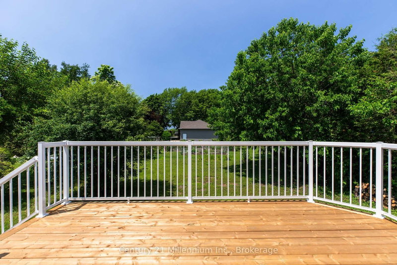 902 Huron Terrace