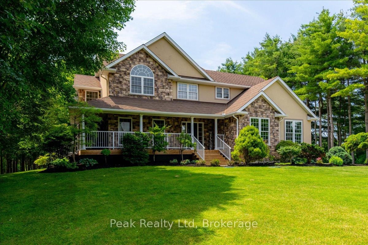 218 WILSON Avenue • Norfolk, ON photo 2