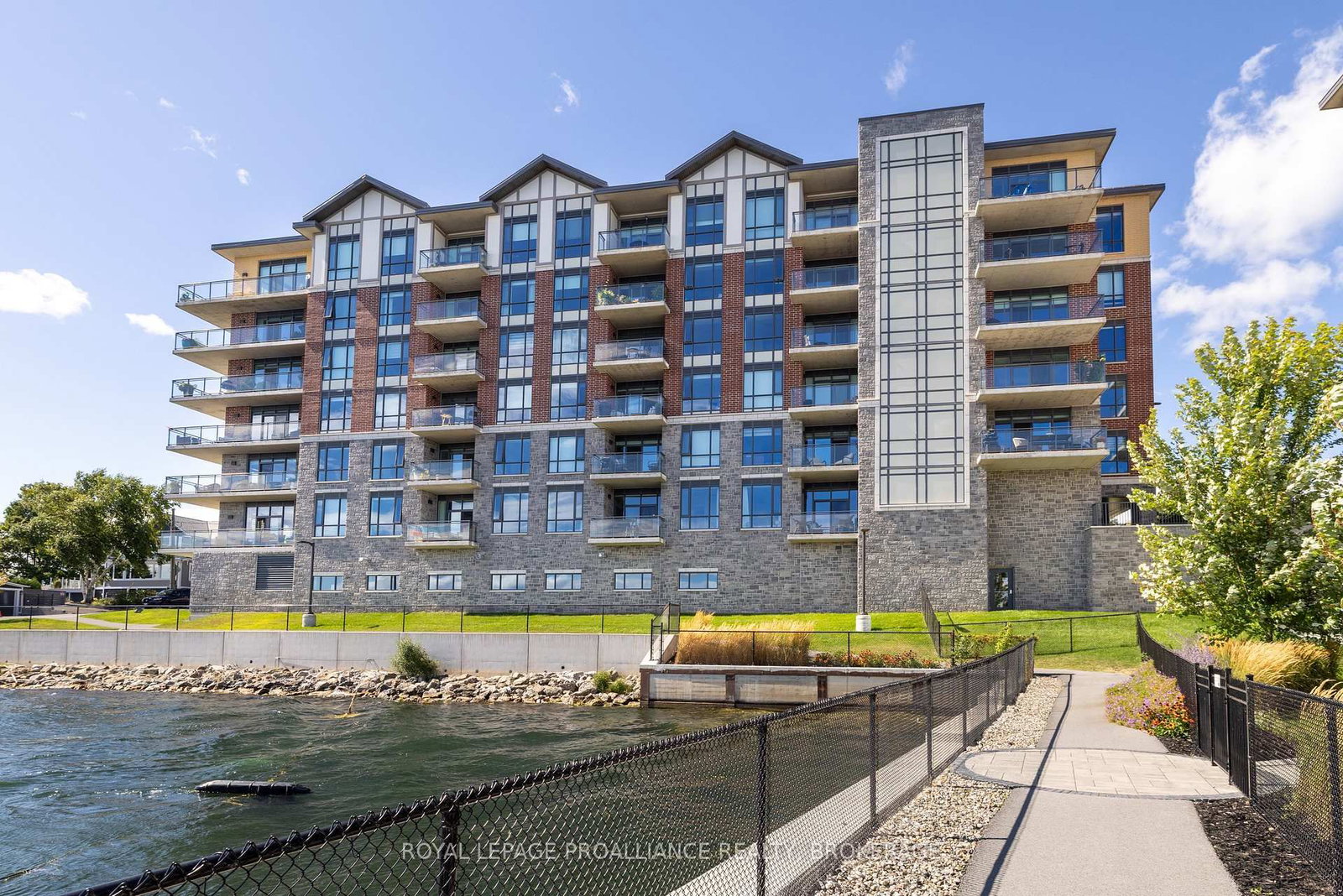 129B South Street • #218 • Gananoque, ON photo 1