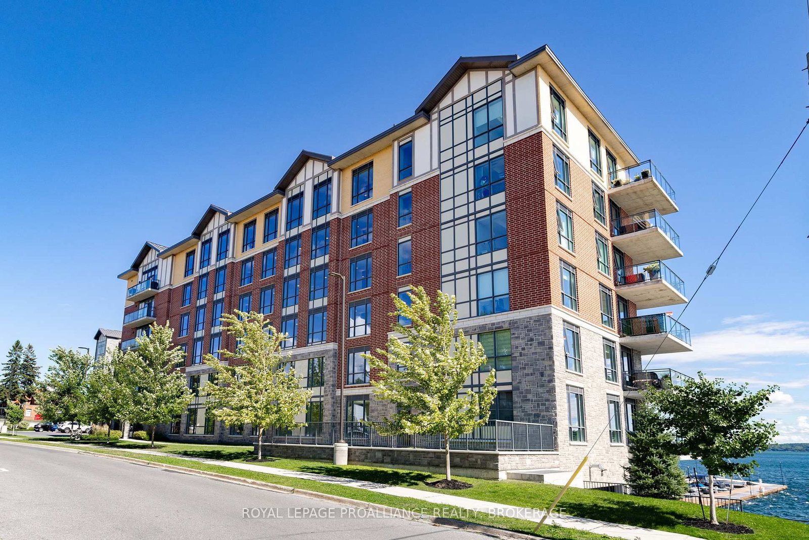 129B South Street • #218 • Gananoque, ON photo 2