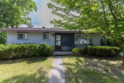 880 Sarah Street