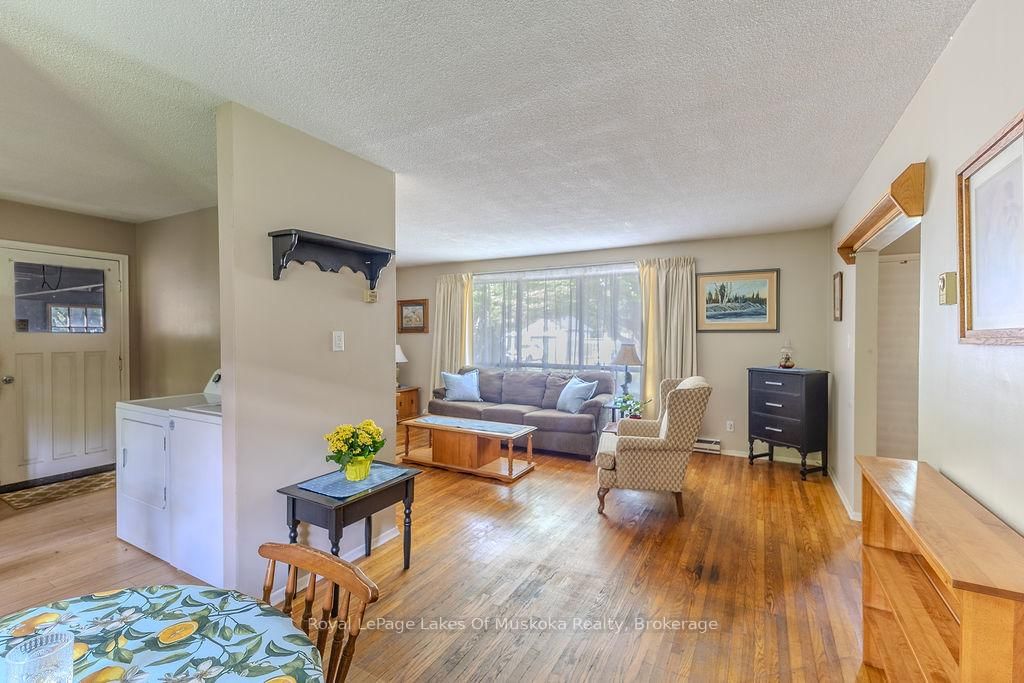 880 Sarah Street N • Gravenhurst, ON photo 15