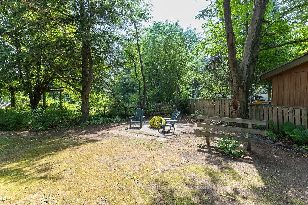 880 Sarah Street N • Gravenhurst, ON photo 31
