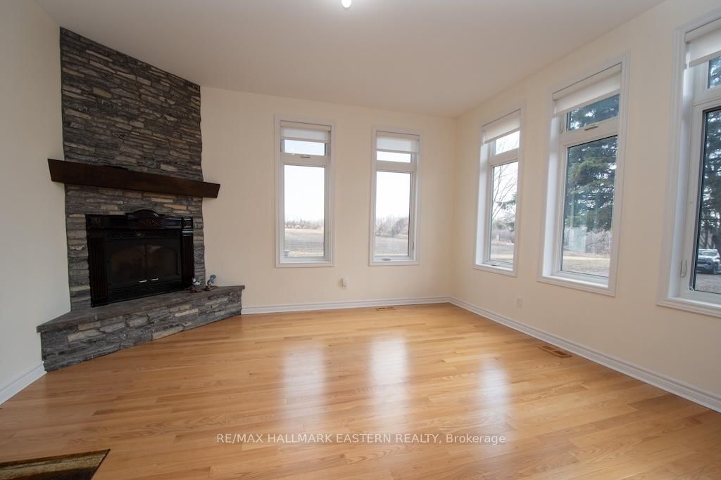 4782 Regional Rd 57 • Kawartha Lakes, ON photo 10