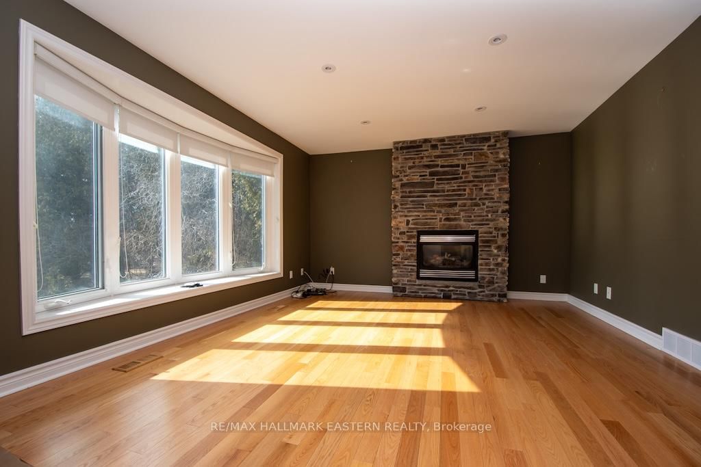 4782 Regional Rd 57 • Kawartha Lakes, ON photo 19