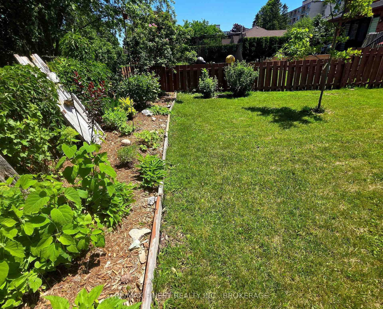 23 Old Oak Road • Kingston, ON photo 4