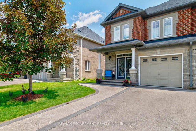 21 Summerberry Way