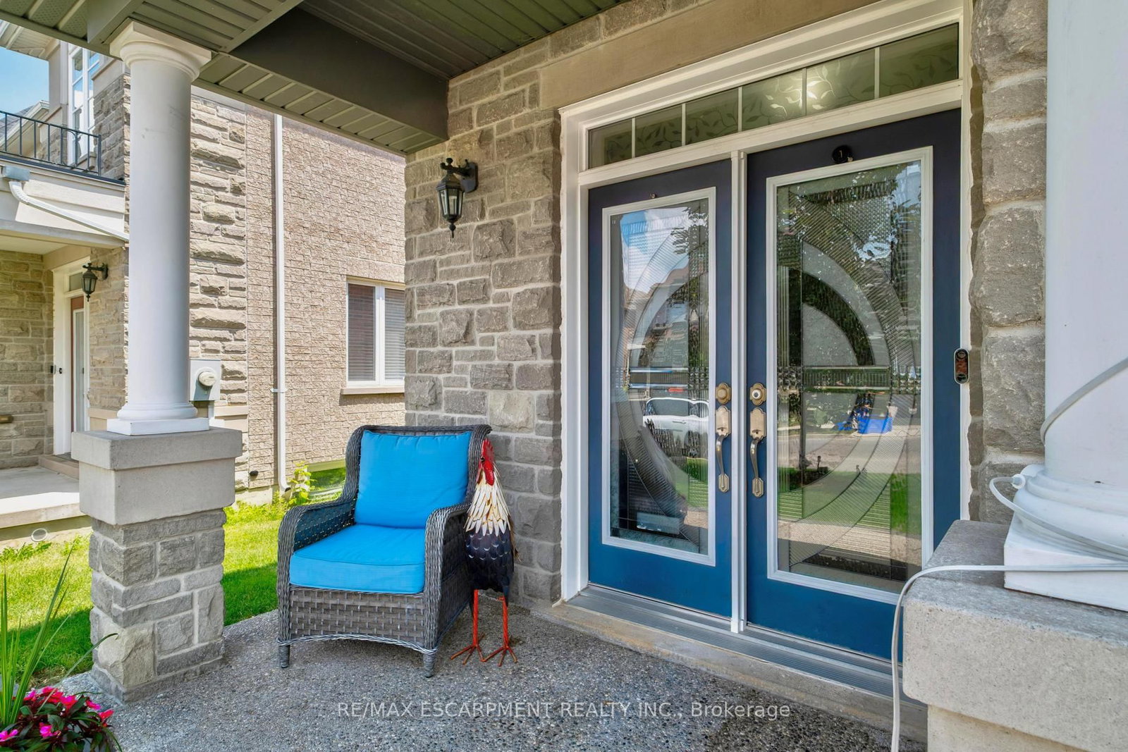 21 Summerberry Way • Hamilton, ON photo 5
