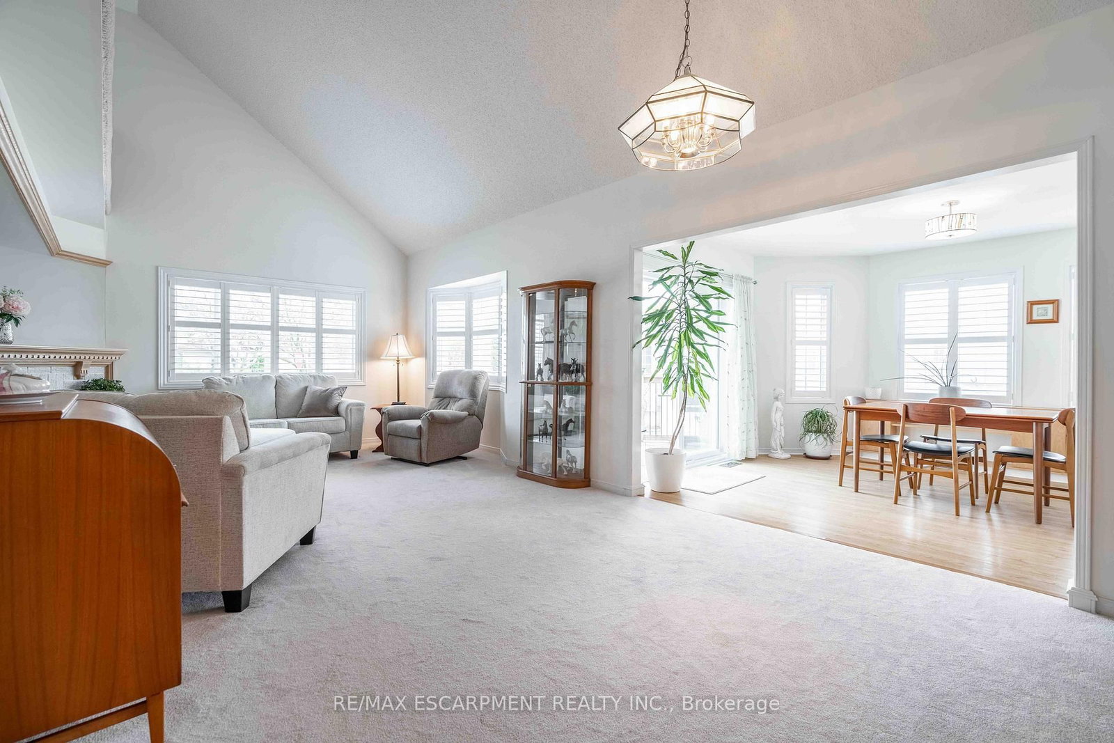 195 Silverbirch Boulevard • Hamilton, ON photo 5