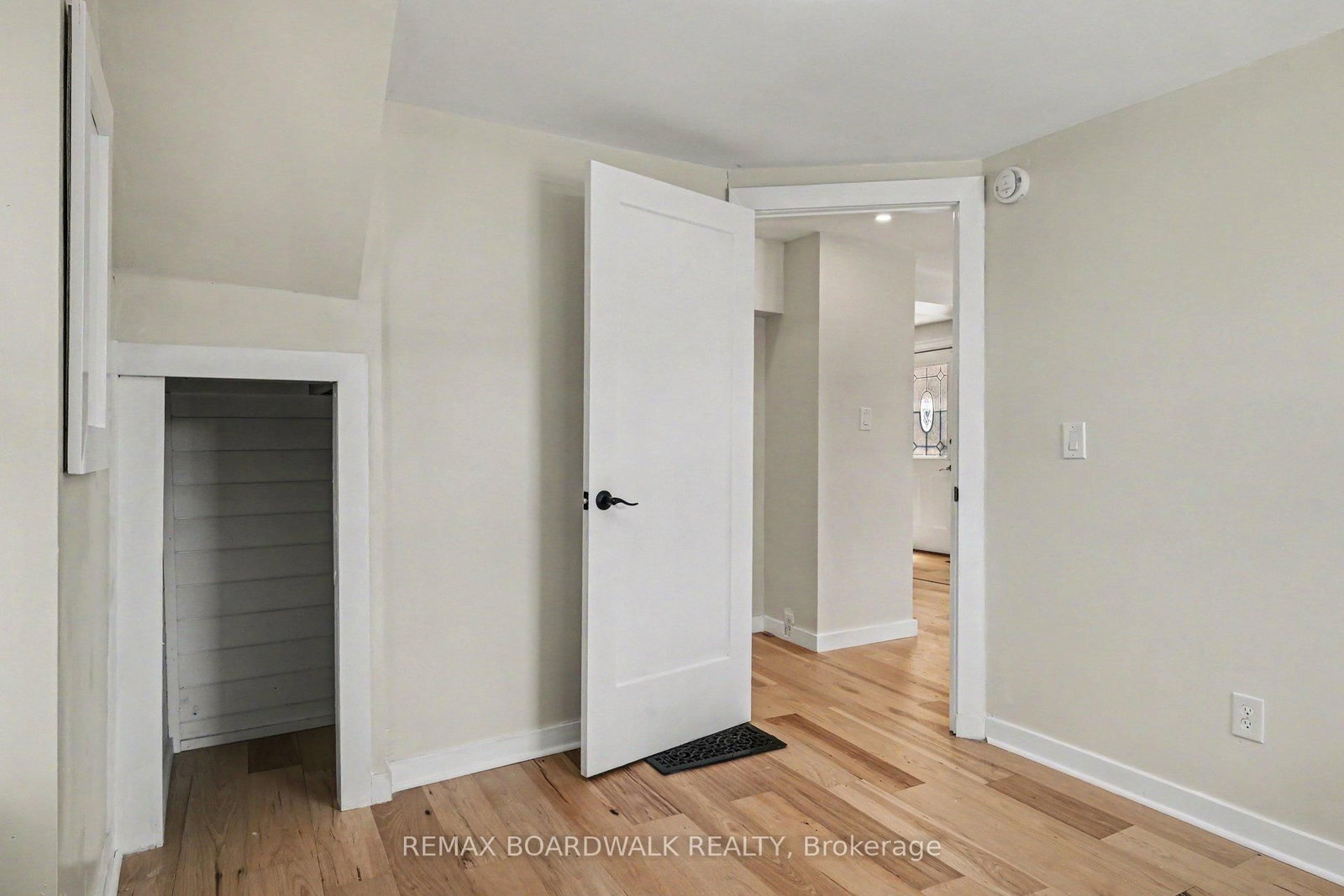 11 S Abbott Street • Smiths Falls, ON photo 17