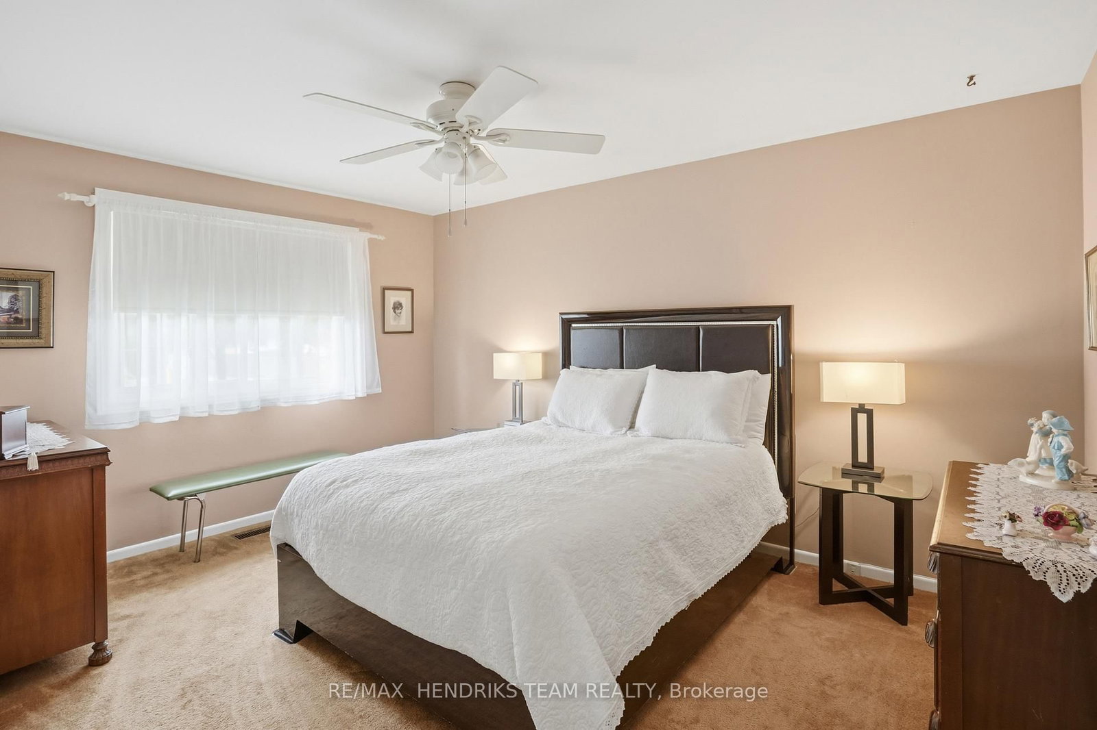 8 Tudor Gate Place • St. Catharines, ON photo 12