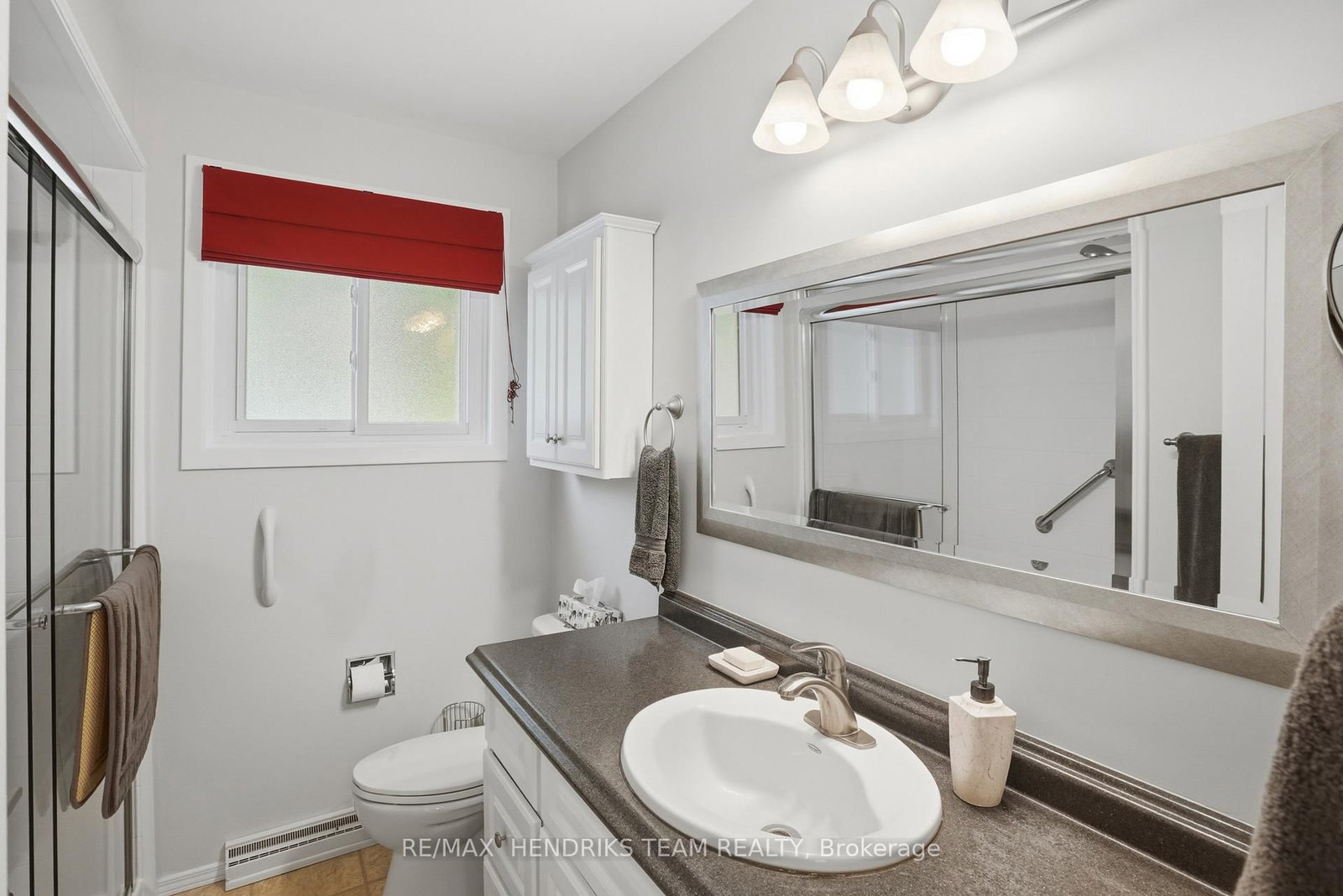 8 Tudor Gate Place • St. Catharines, ON photo 14