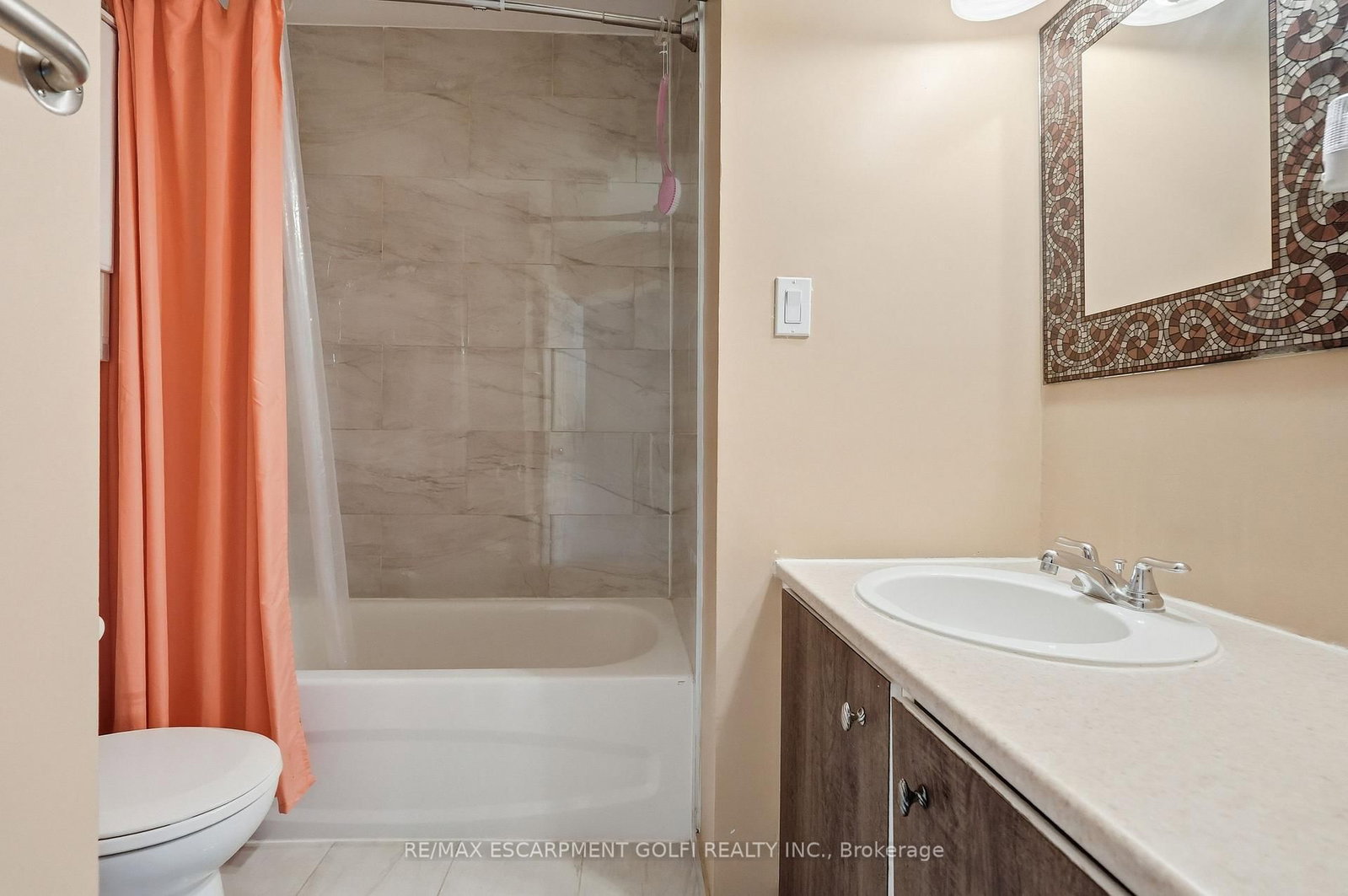 63 Fonthill Road • #14 • Hamilton, ON photo 21