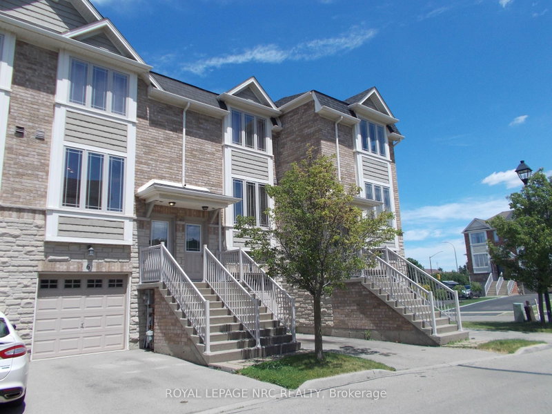 6 - 8 Hemlock Way