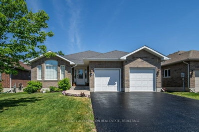 92 Hartwood Crescent