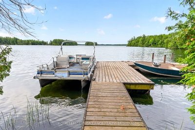 3 Scott Island • Rideau Lakes, ON photo 4