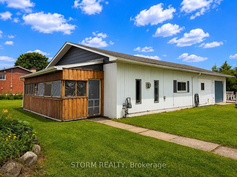 home for sale on 5560 Avonmore Road
