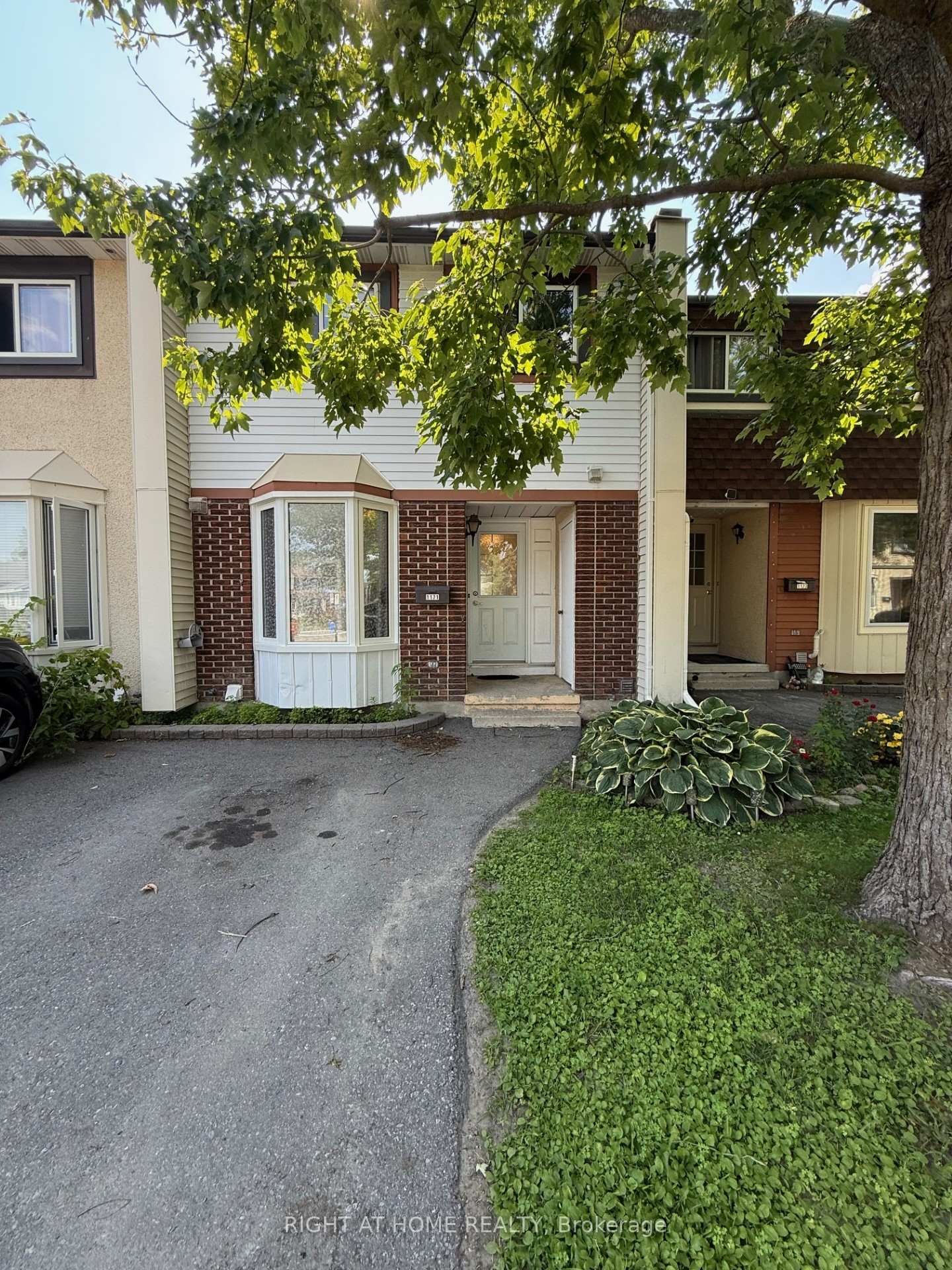 1171 Priory Lane, Ottawa, ON
