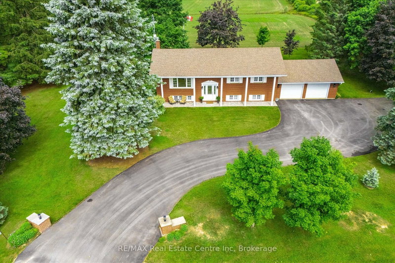 9098 Sideroad 27 Road