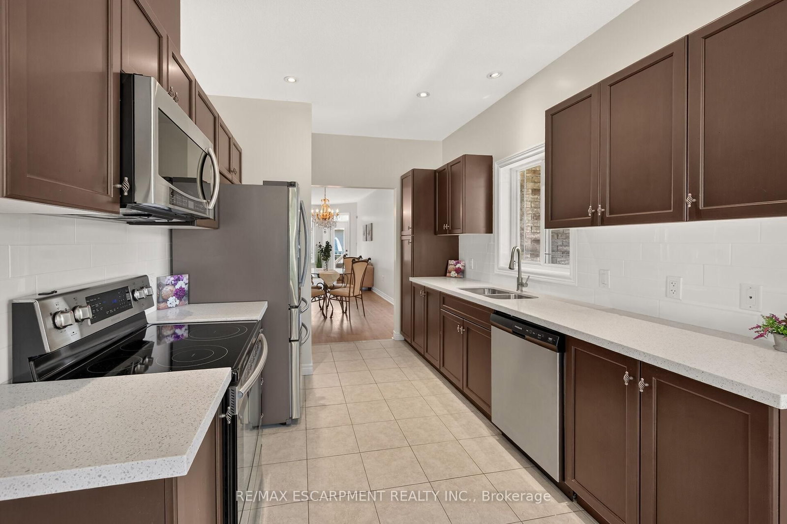 14 Ecker Lane • Hamilton, ON photo 11