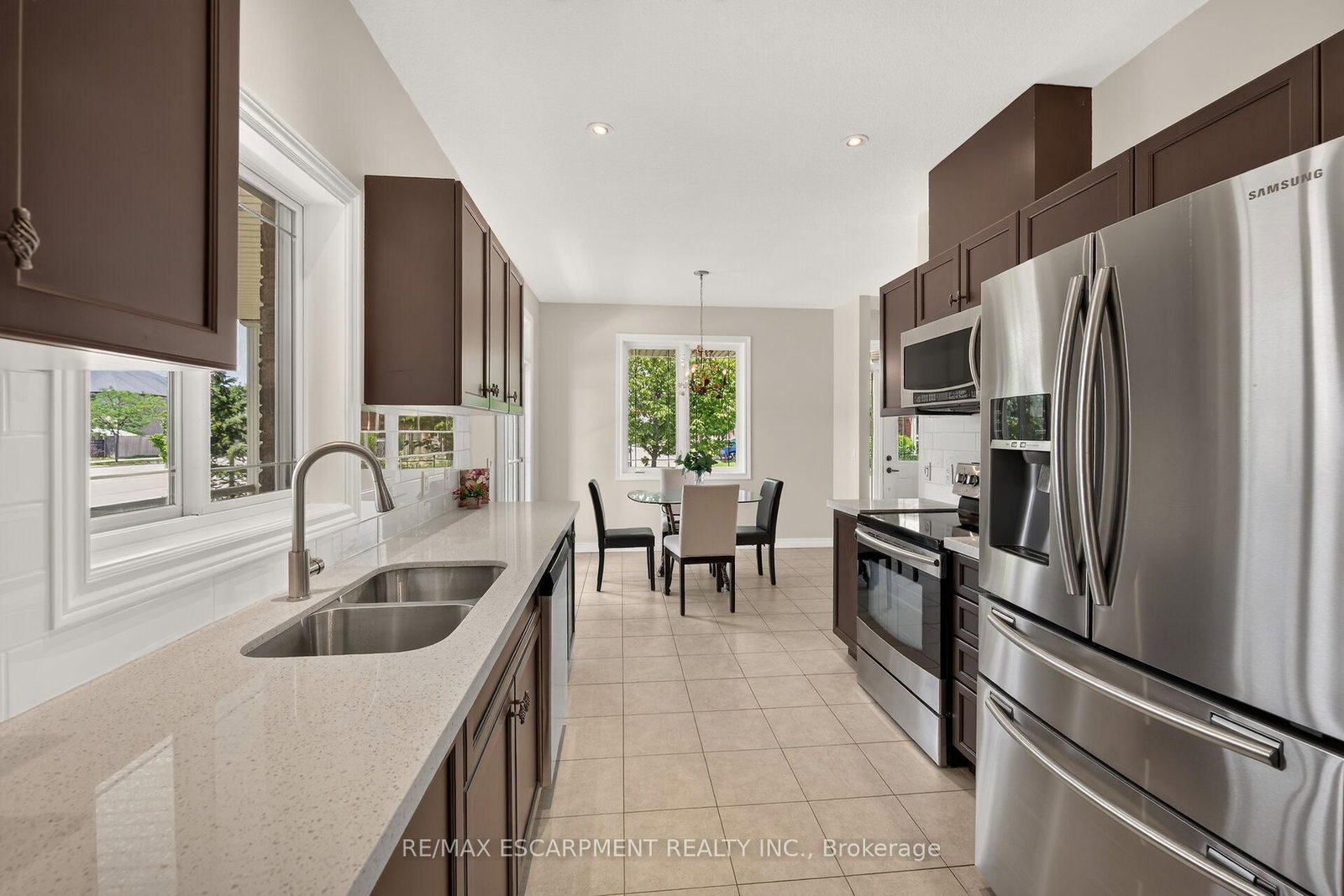 14 Ecker Lane • Hamilton, ON photo 14