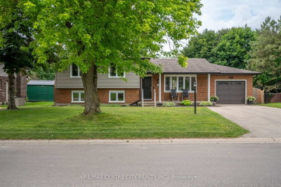 159 Sherwood Crescent • Thames Centre, ON photo 2