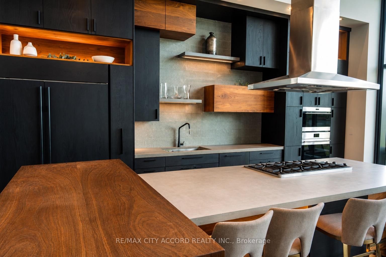 23 Europe Lane • Huntsville, ON photo 11