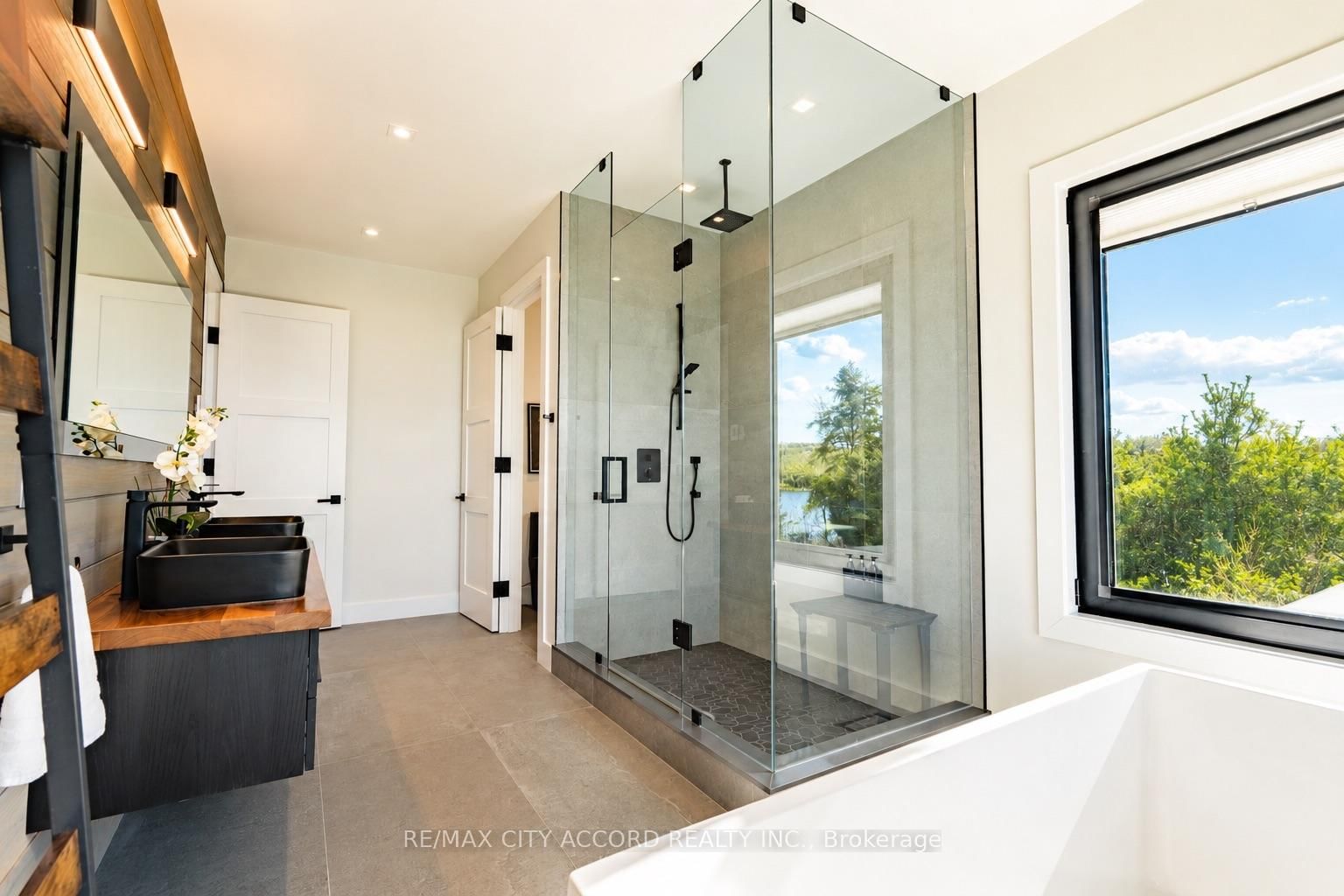 23 Europe Lane • Huntsville, ON photo 31