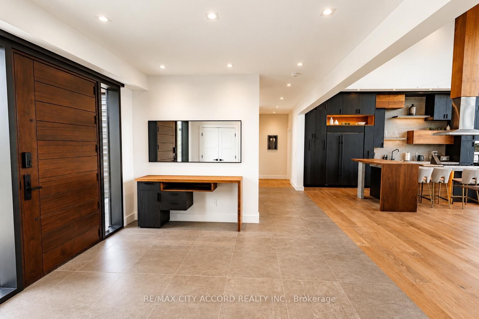 23 Europe Lane • Huntsville, ON photo 4