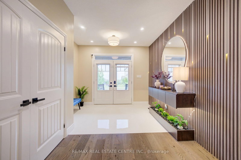 252 Gravel Ridge Trail