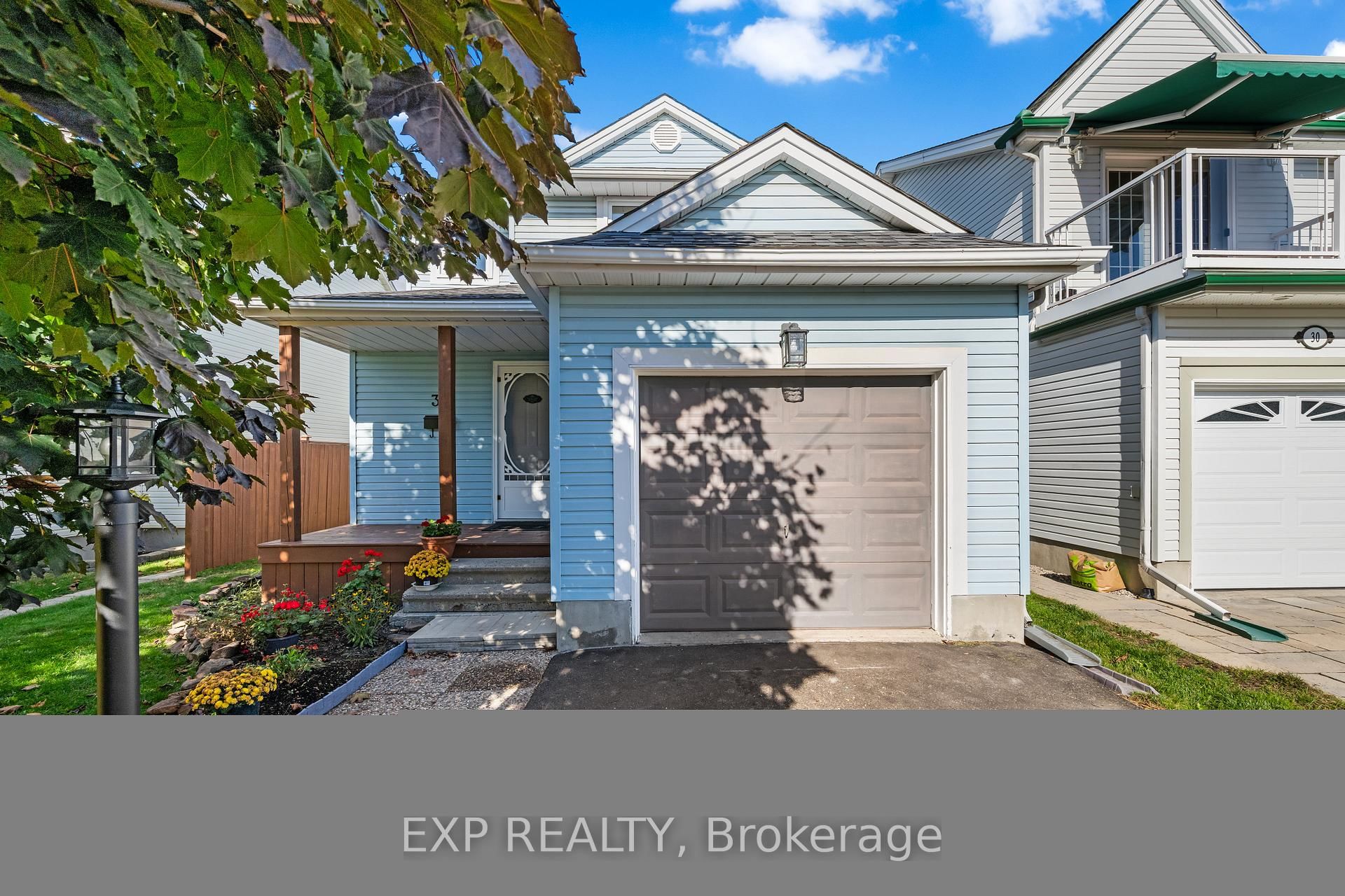 32 Peacock Crescent, Ottawa, ON