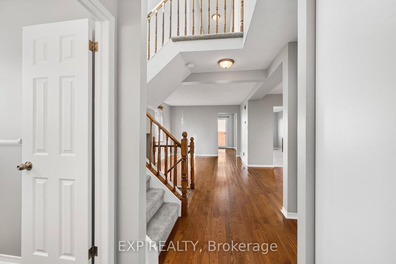 32 Peacock Crescent