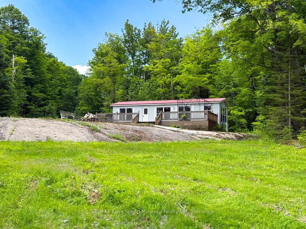 14 Moose Lane • Whitestone, ON photo 3
