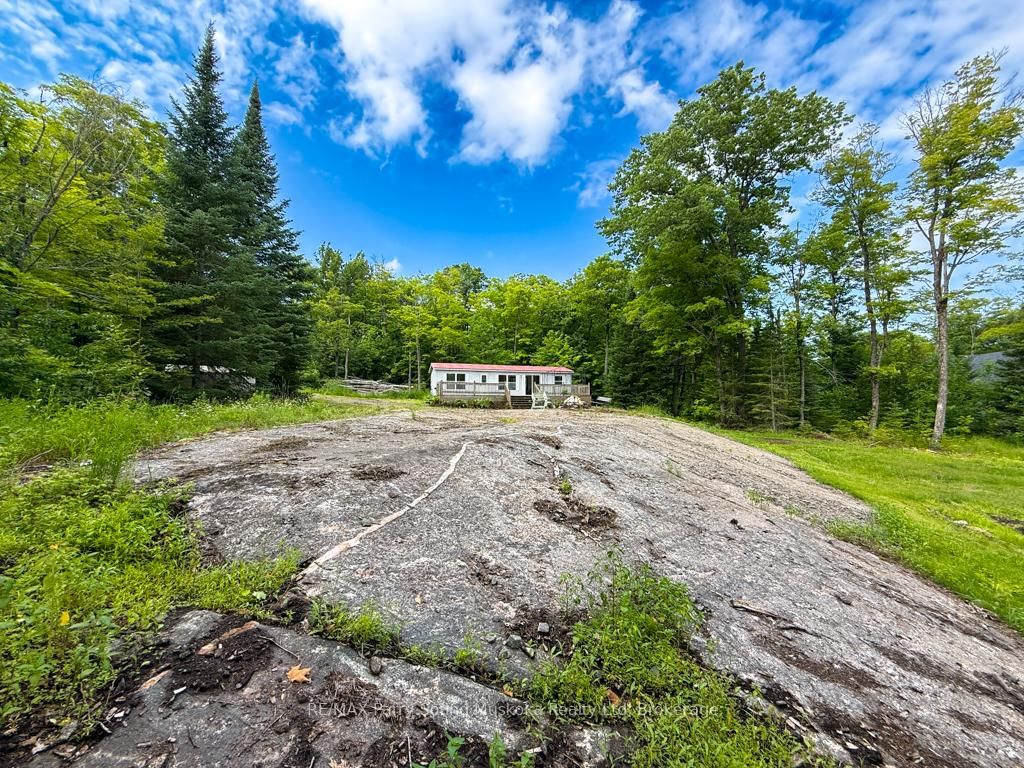 14 Moose Lane • Whitestone, ON photo 5