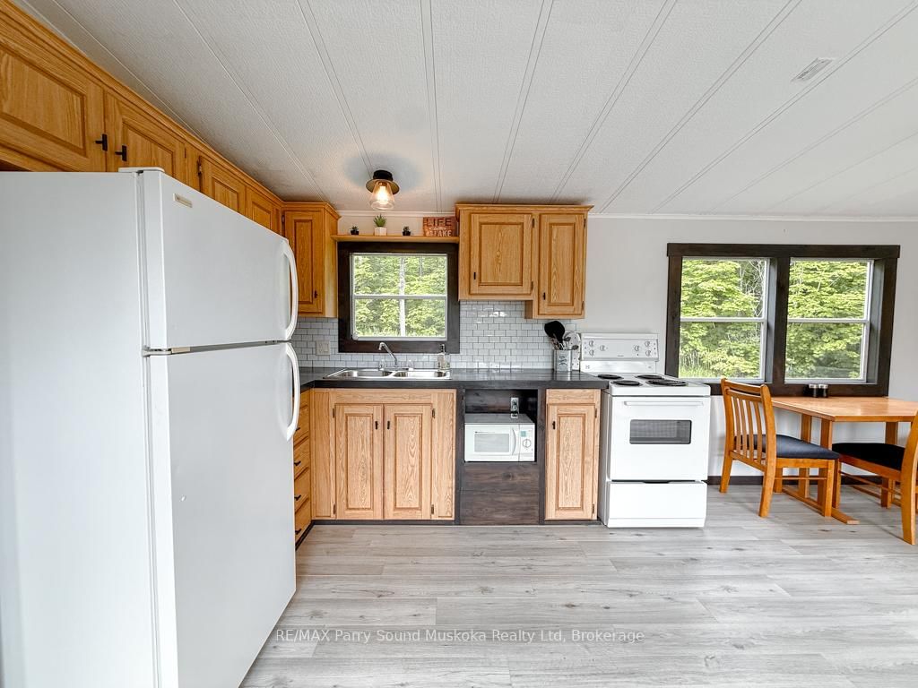 14 Moose Lane • Whitestone, ON photo 7