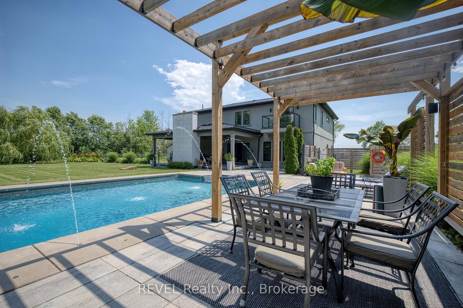 1009 Canboro Road • Pelham, ON photo 40