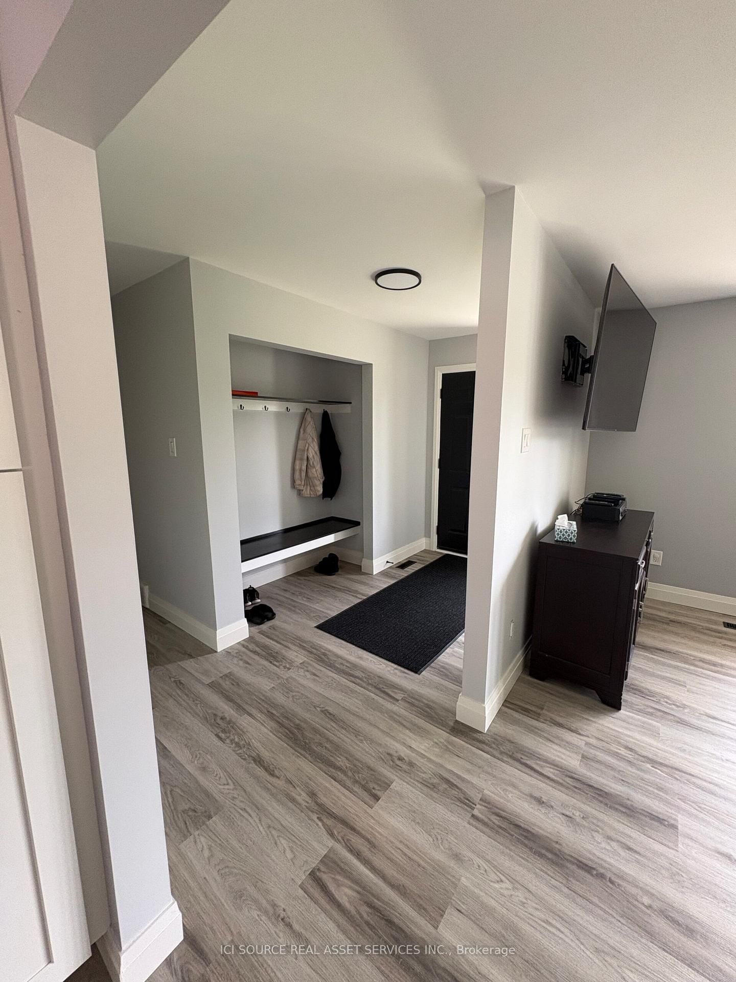 230 Minnie Street • Thames Centre, ON photo 11