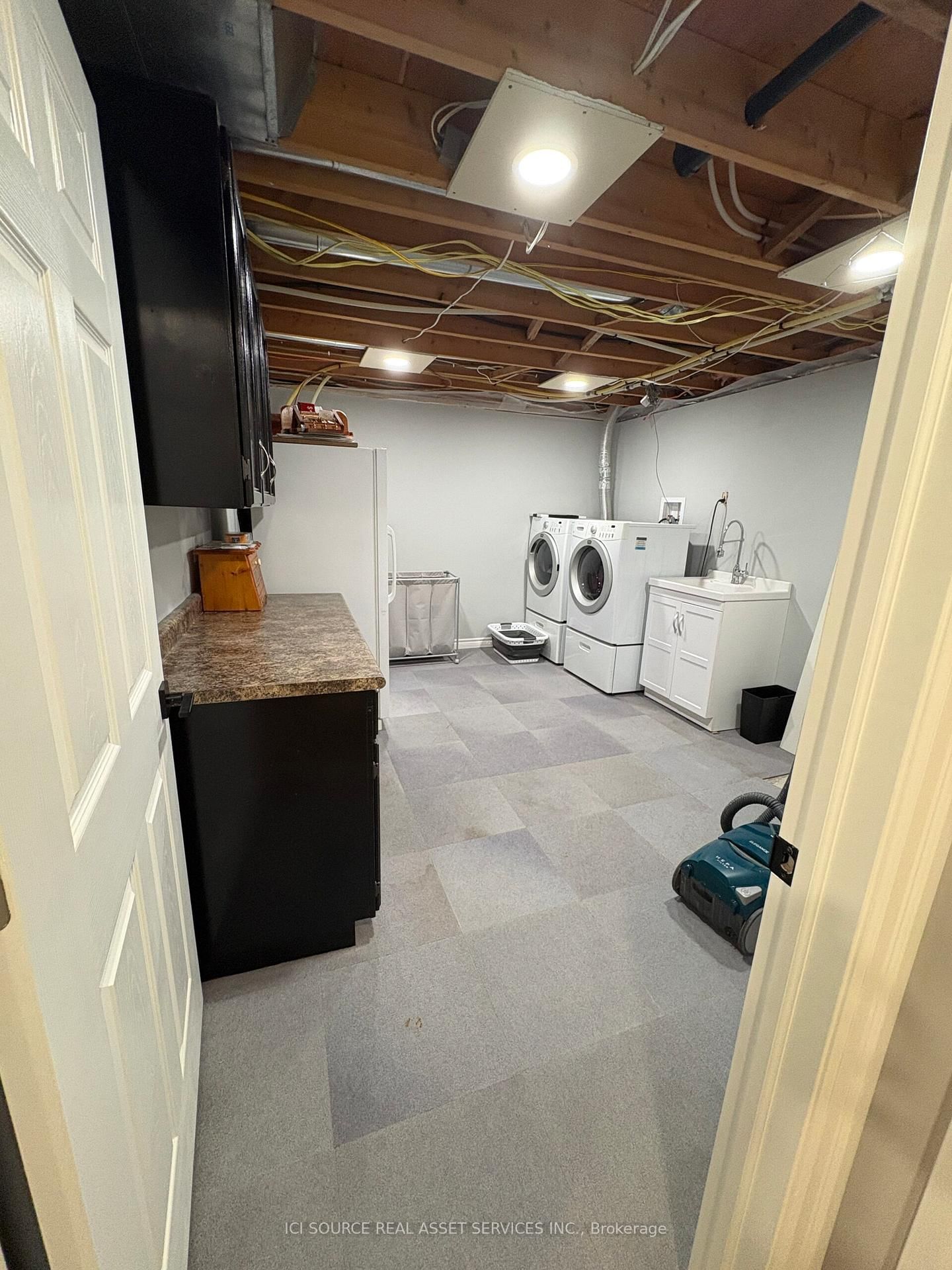 230 Minnie Street • Thames Centre, ON photo 28